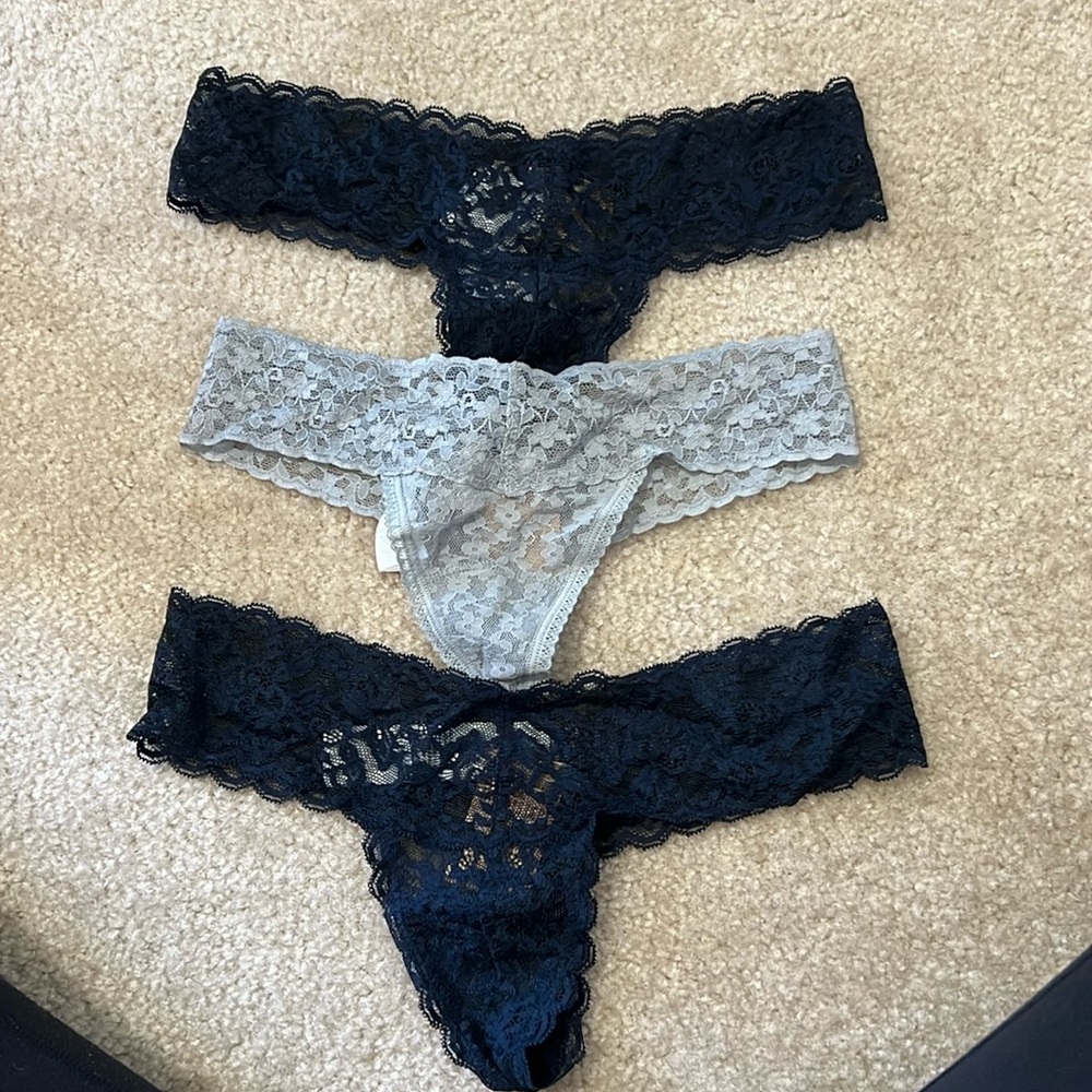 Hollister Co Thongs